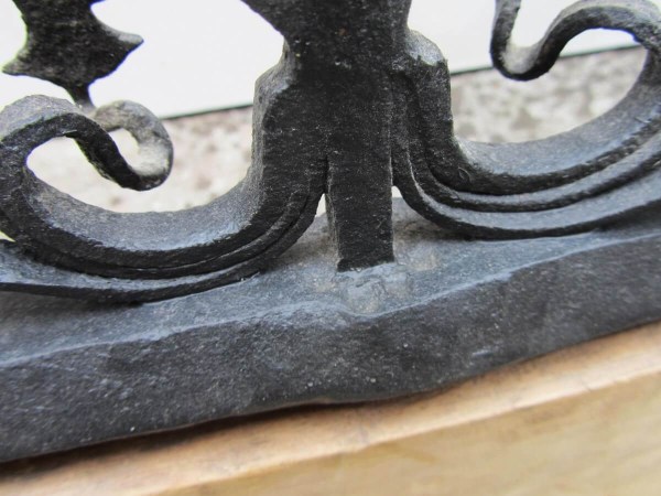 Antique-Italian-Carriage Axle-Siciliaans-wagenschot-Arrière-de-charrette-italienne-Francesco-Petrarca-Crammichele-Ragusa-Catania-00020